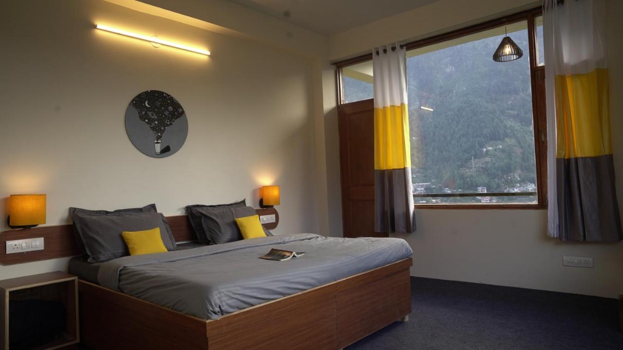 Firefly Hostel Manāli Buitenkant foto