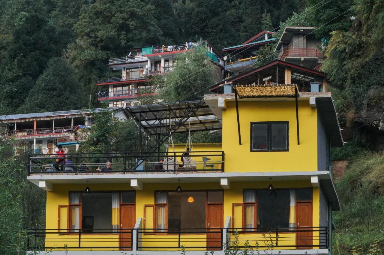 Firefly Hostel Manāli Buitenkant foto
